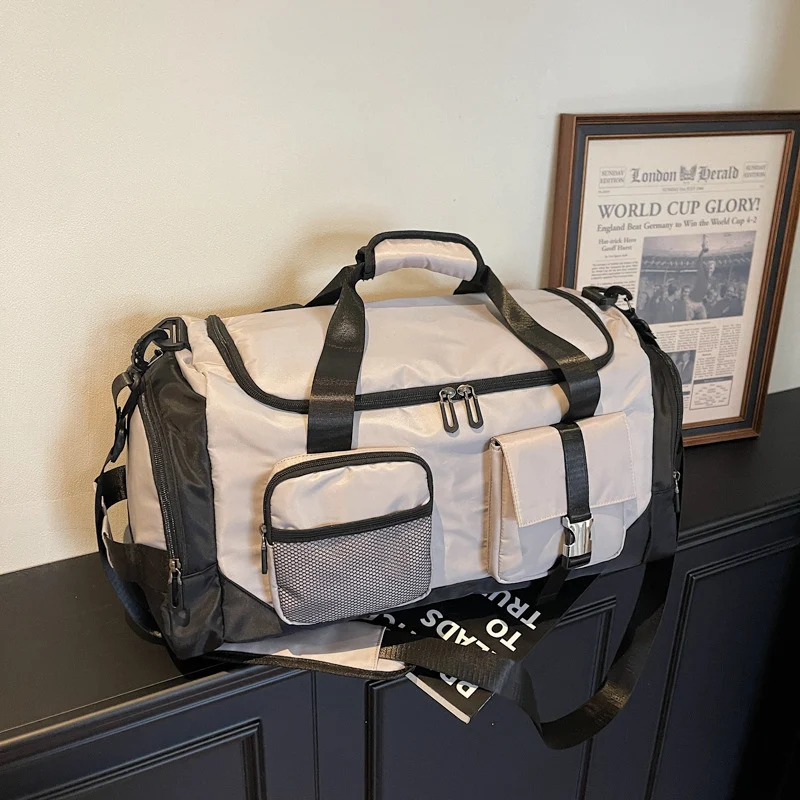 Vielseitige Sport- und Reisetasche Skanto für Damen