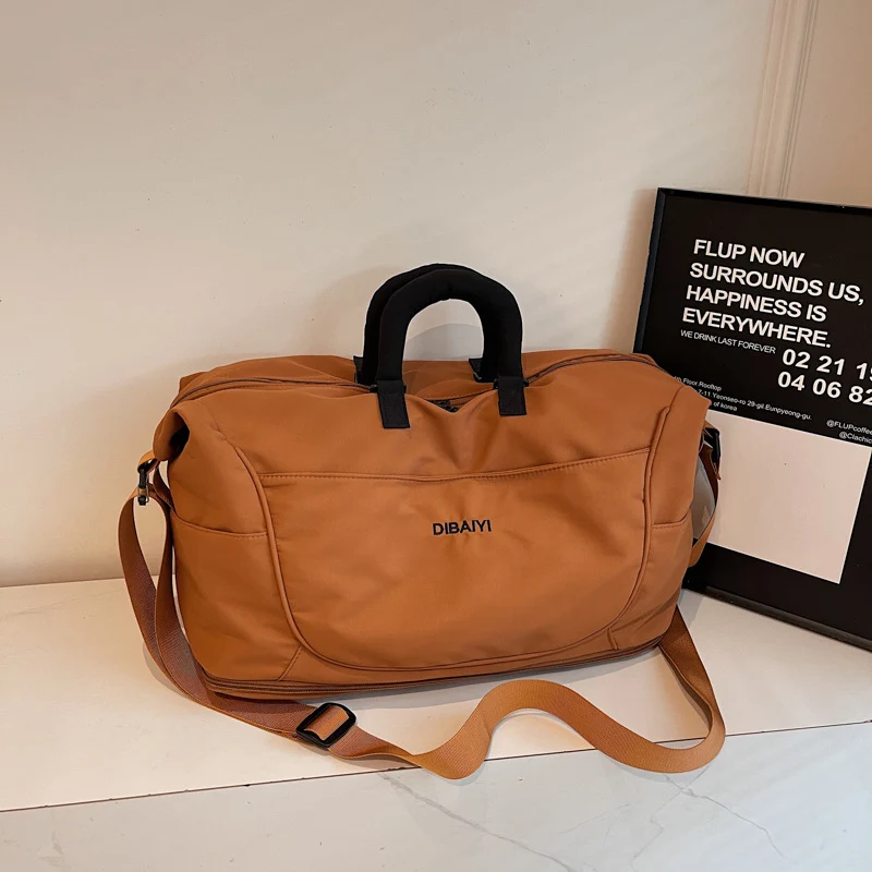Vielseitige Trainings- und Reisetasche Skanto für Damen