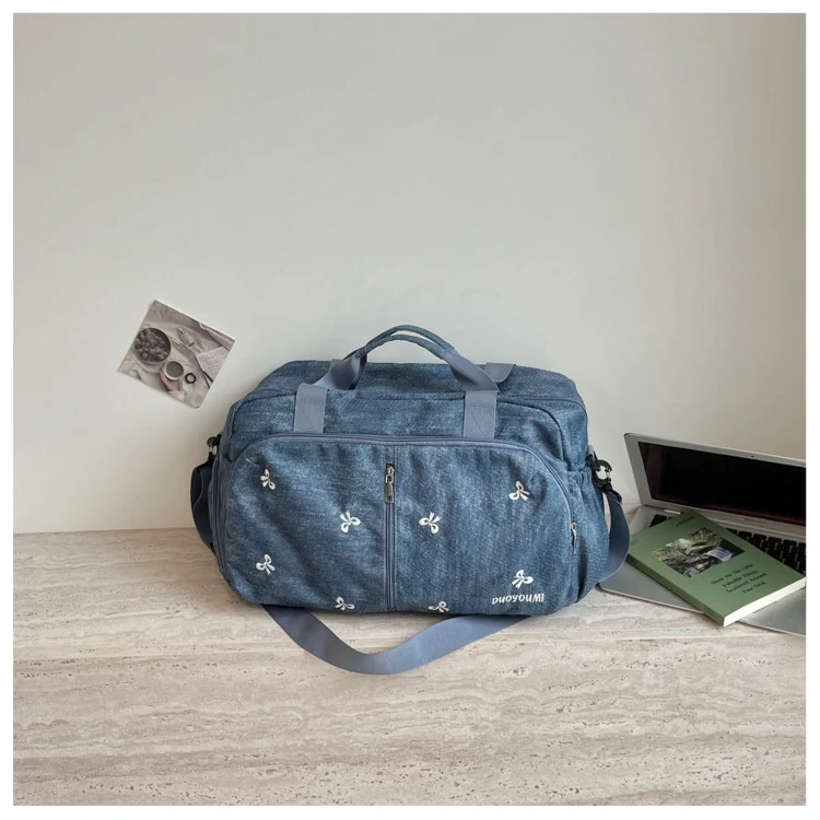 Damen Geräumige Sport- und Reisetasche mit eleganten Details Skanto