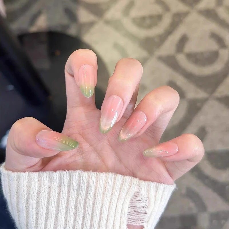 Künstlerisches Floral Press-On Nagel Set