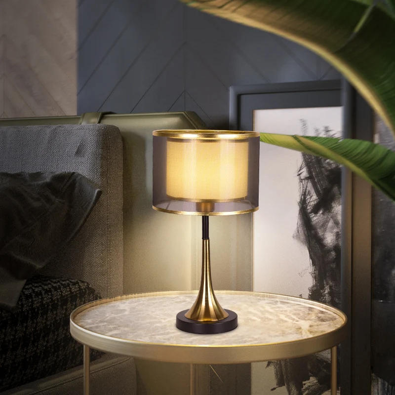 Moderne Tischlampe