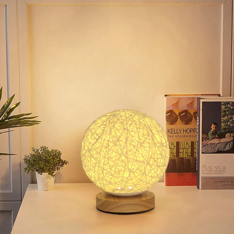 Künstlerische dekorative Tischlampe