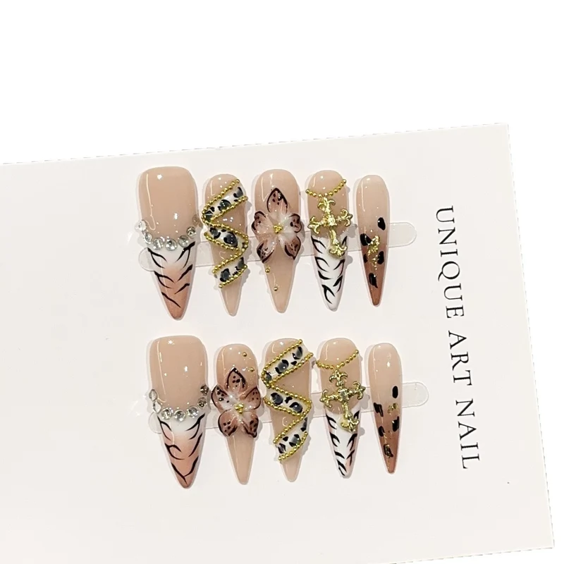Press-On Nagelkunst