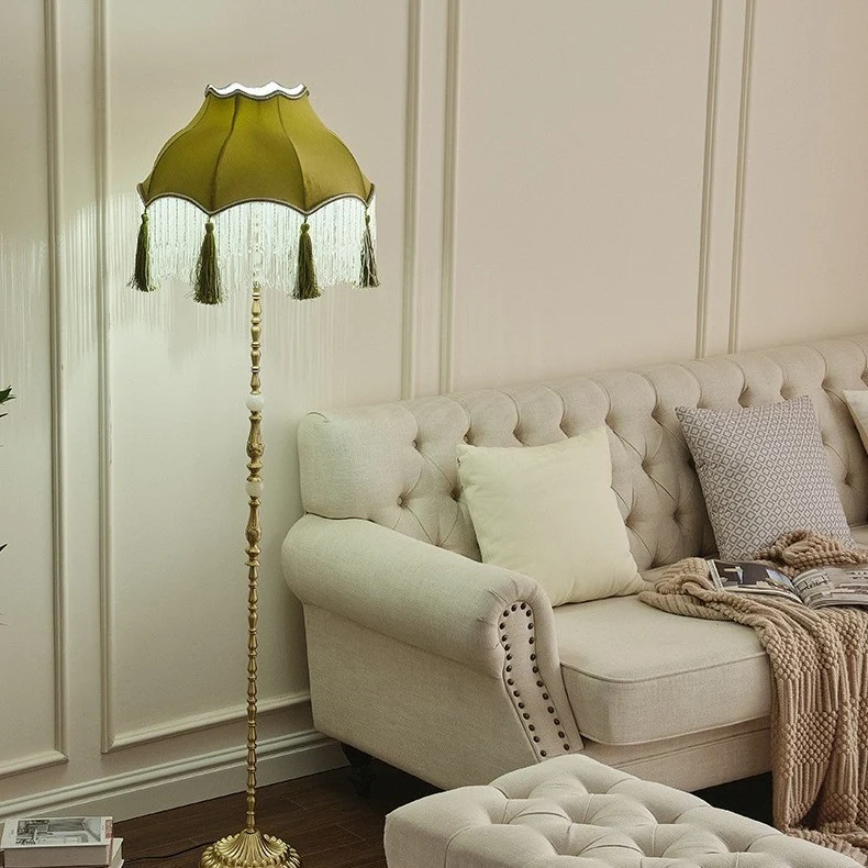 Vintage-inspirierte Stehlampe