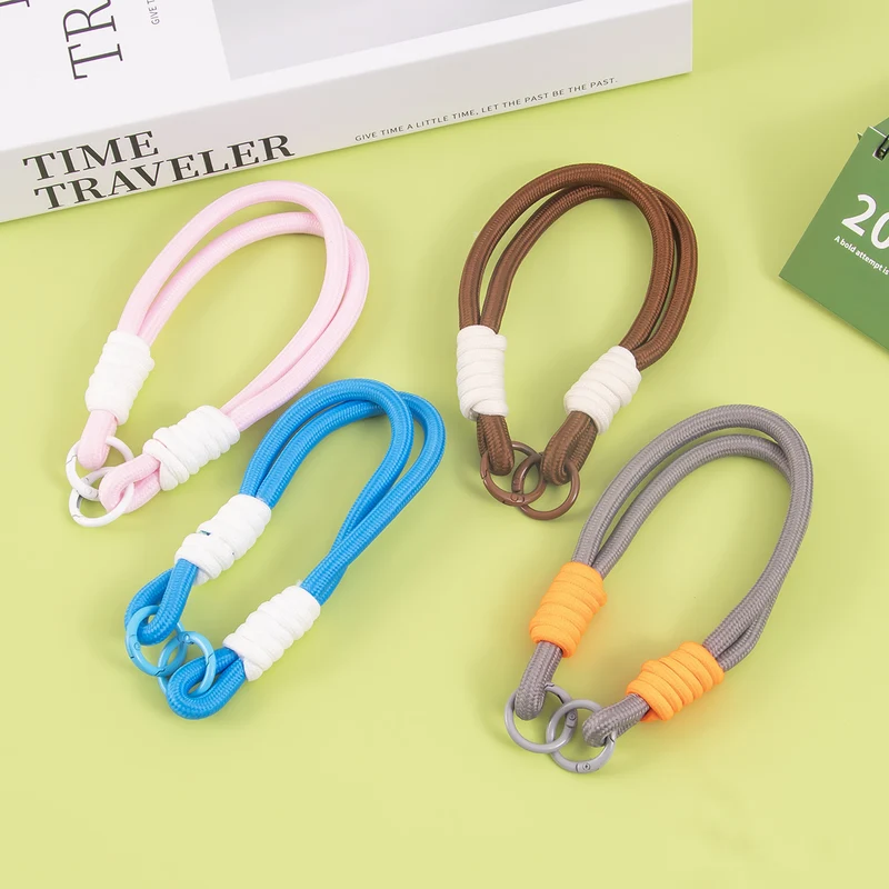 Modischer Paracord Schlüsselanhänger Brehn