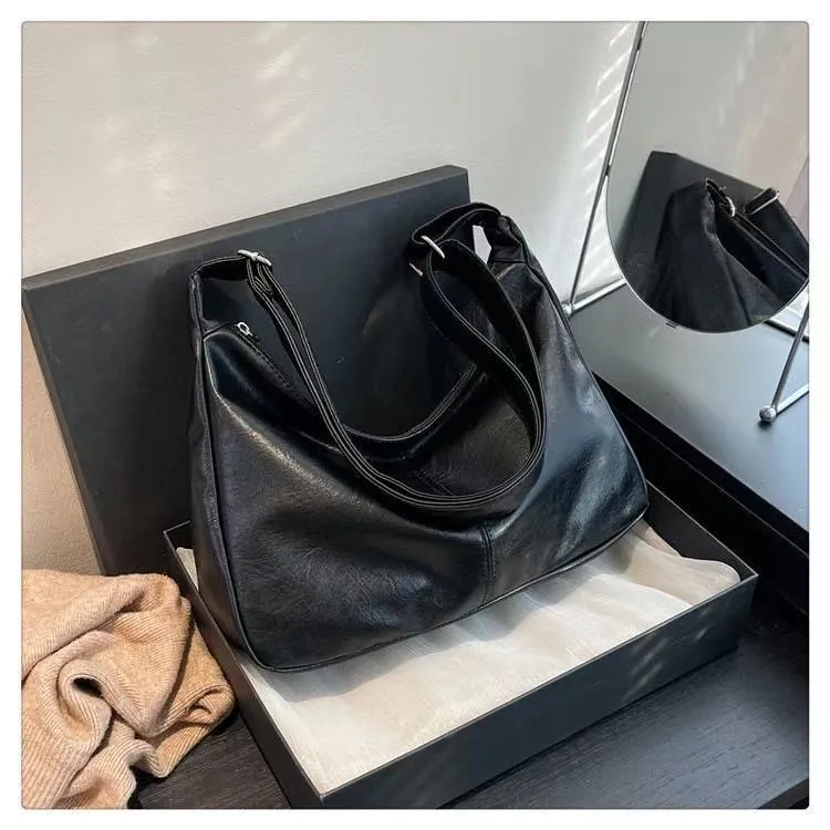 Vielseitige Faux-Leder Hobo-Handtasche