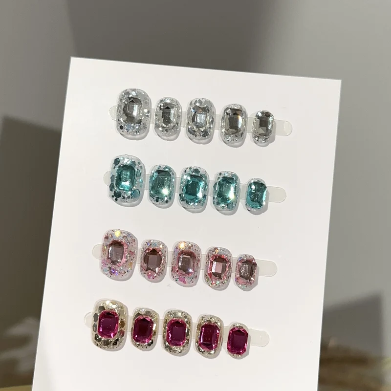Funkelnde Strass 3D Aufkleber-Nagelkunst