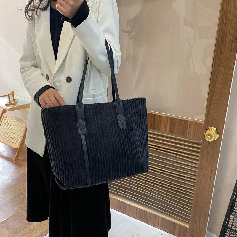 Strukturierte Velours-Tote-Tasche