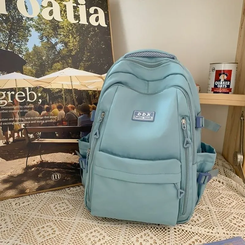 Stylischer Multifunktionsrucksack Karnz
