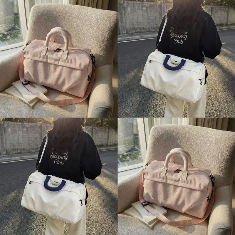 Vielseitige Reisetasche mit mehreren Fächern Karnz