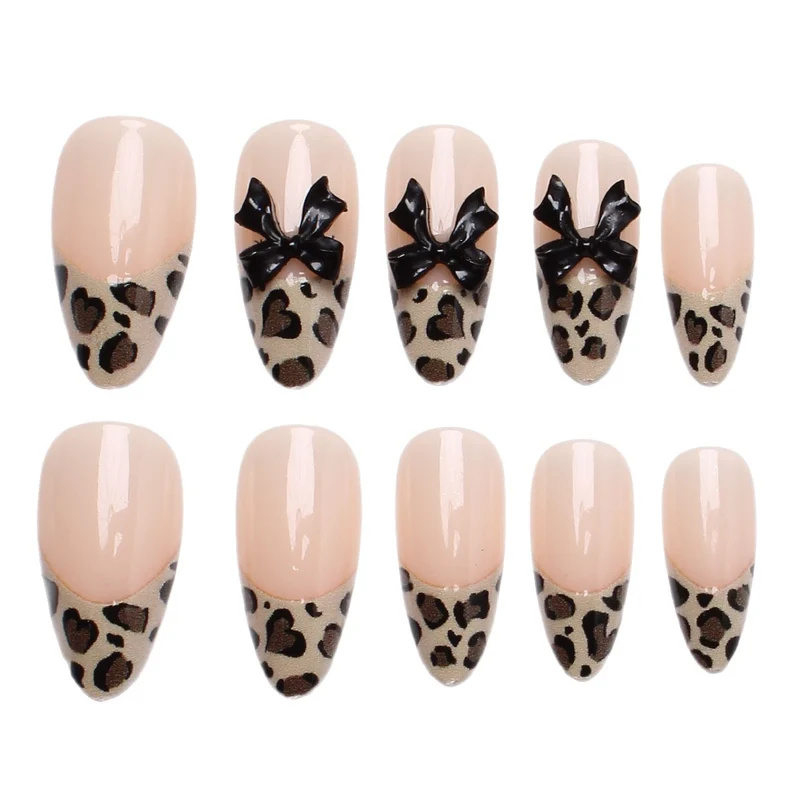 Stylische dekorative Nagelkunst