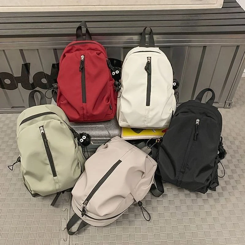 Moderner kompakter Reise-Rucksack Karnz