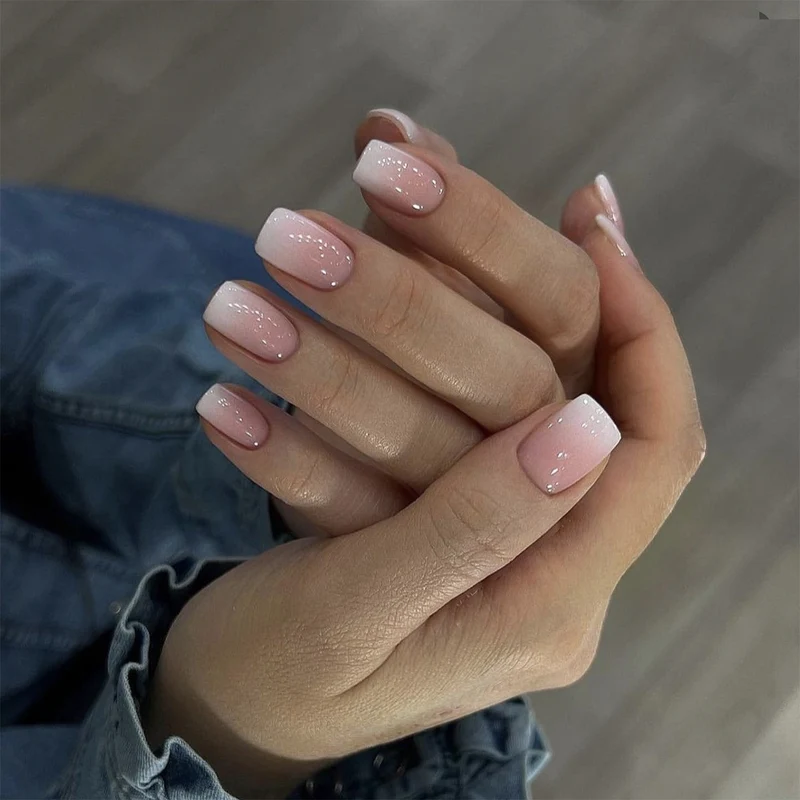 Ombre Glänzende Nagelverzierungen
