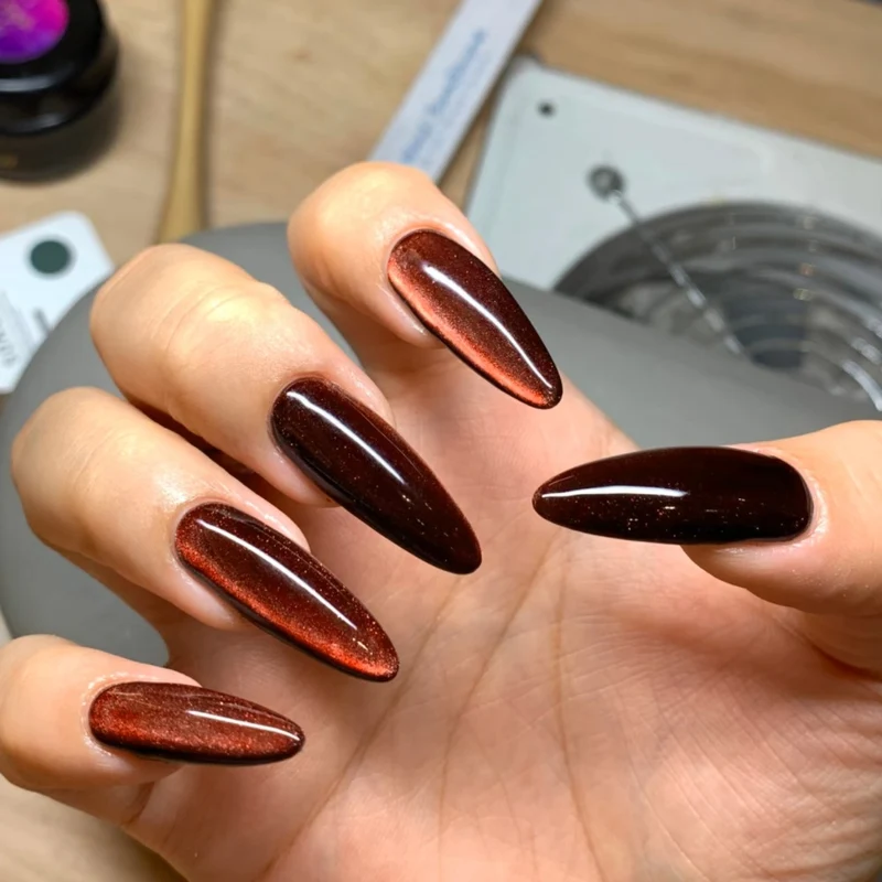 Metallic Stiletto Nagelverzierungen