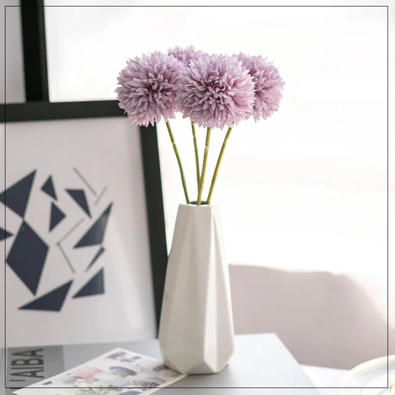 Lebensechte Pfingstrosen-Blumenarrangement