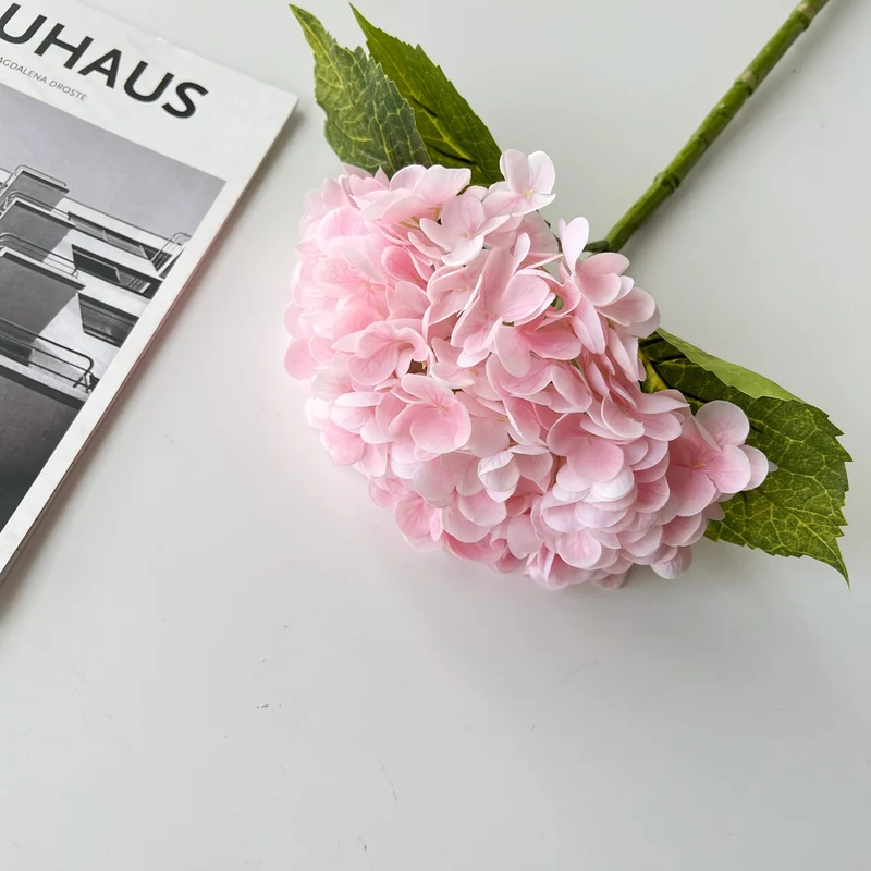 Lebensechter Hortensien Blütenstängel