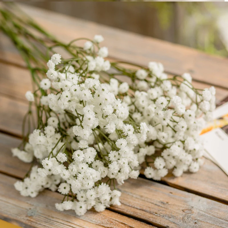 Lebensechtes Gypsophila Blumenbouquet