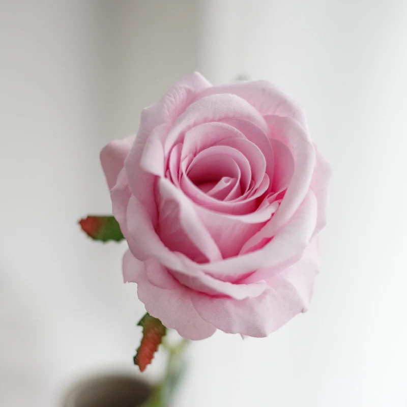 Künstliche Rose