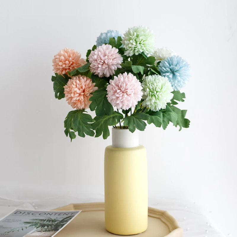 Lebensechte Chrysant Blumenstiel
