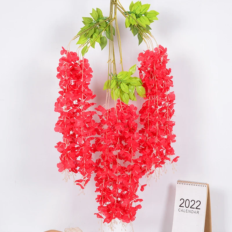 Hängende Blumendekoration