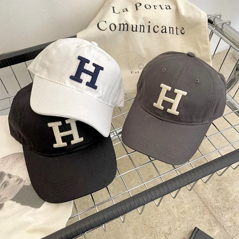 Klassische bestickte Baseballkappe für Damen Skanto