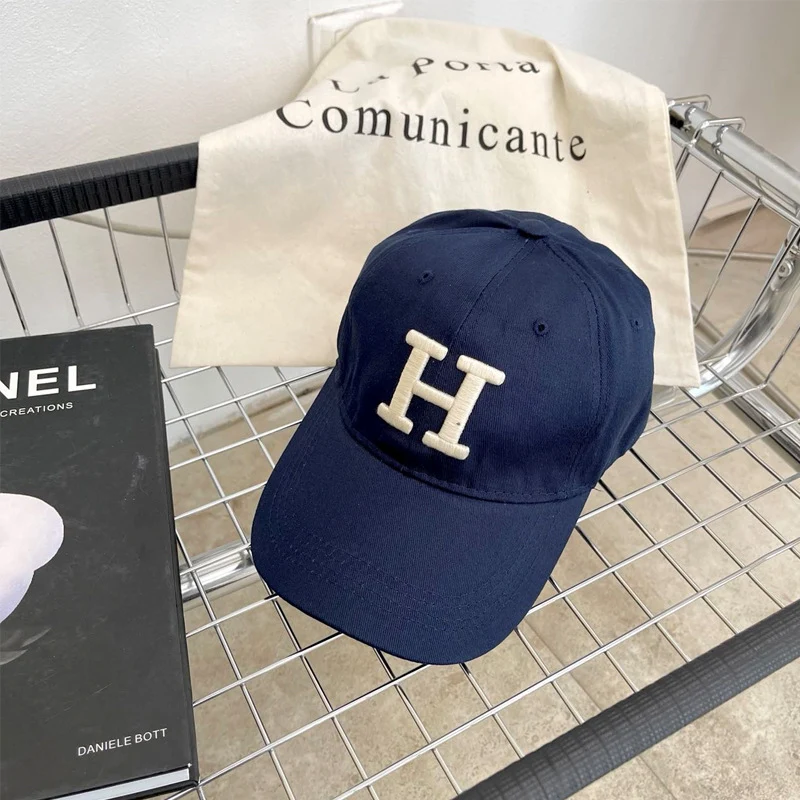 Klassische bestickte Baseballkappe für Damen Skanto