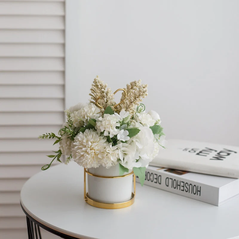 Elegante florale Tischarrangement 1790318257
