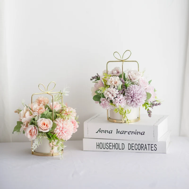 Elegante florale Tischarrangement 1790318257