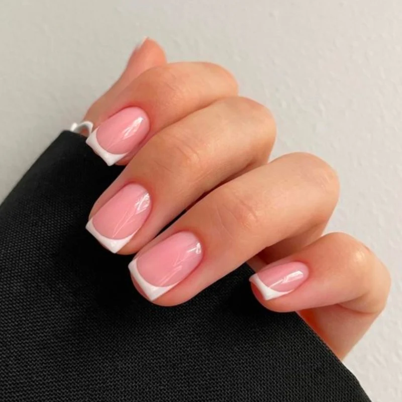 Französische Tipp-Gel-Nagelverstärkungen