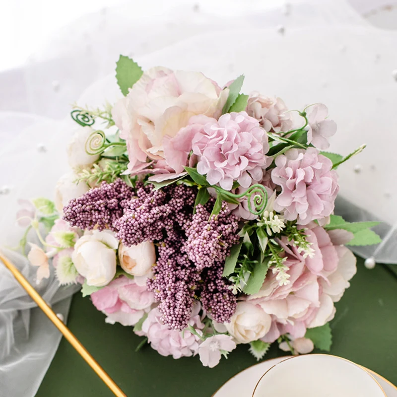 Dekorative Blumenarrangement