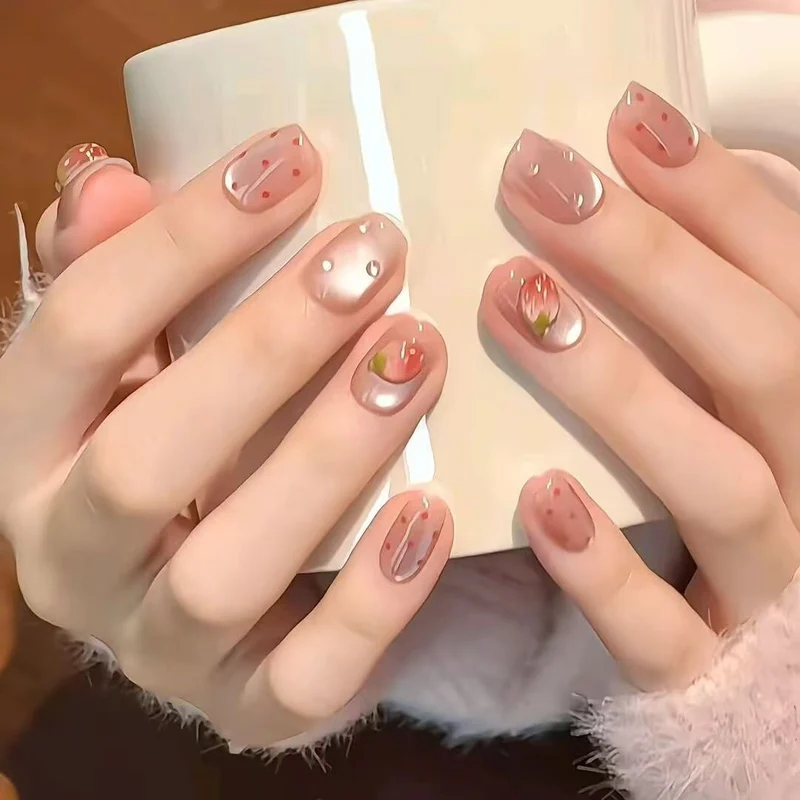 Floral Verzierter Press-On-Nagelset