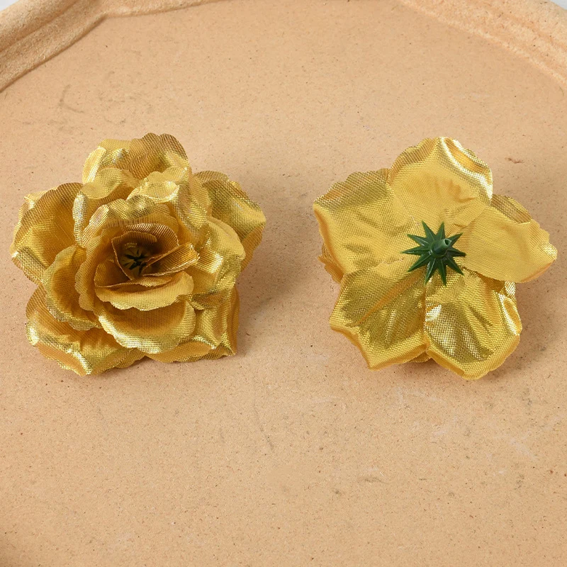Elegante Stoffblumen-Haarspangen