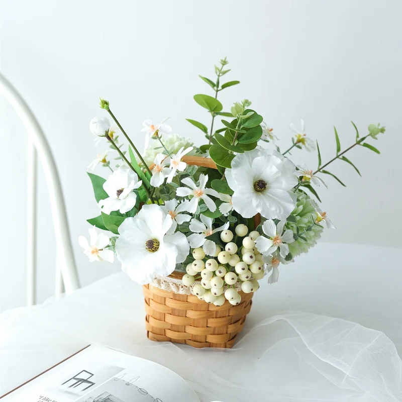 Elegante künstliche Blumenanordnung