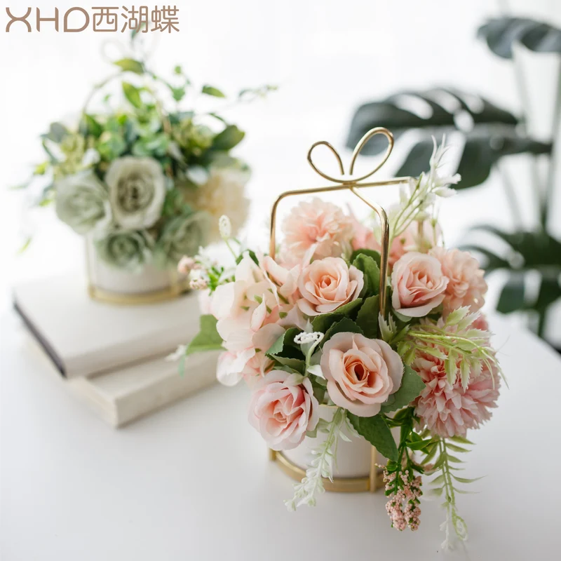 Stylische Blumenarrangements
