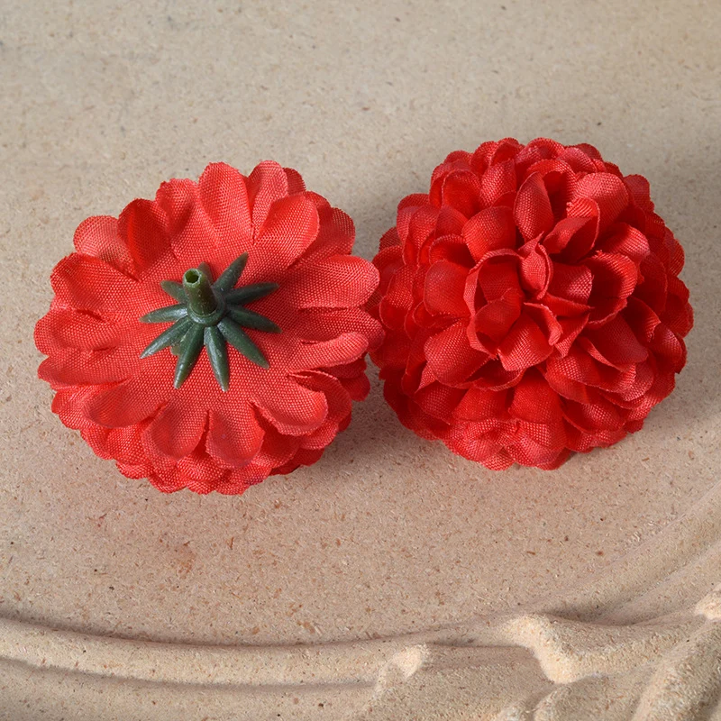 Elegante Stoffblumen-Haaraccessoires