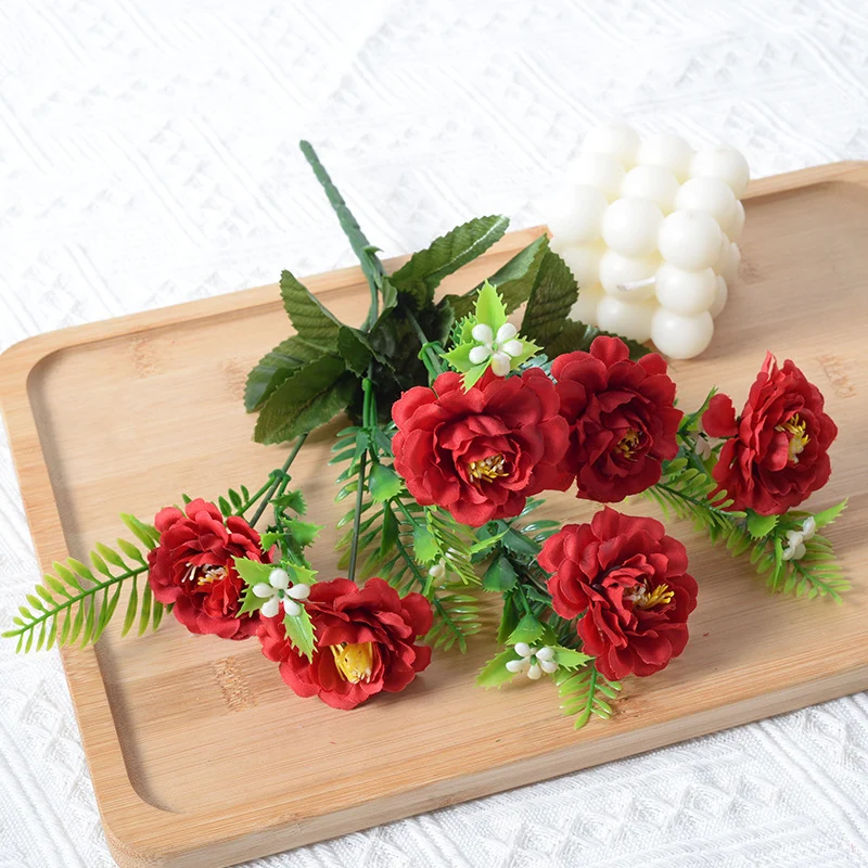 Dekoratives Kunstblumenstrauß