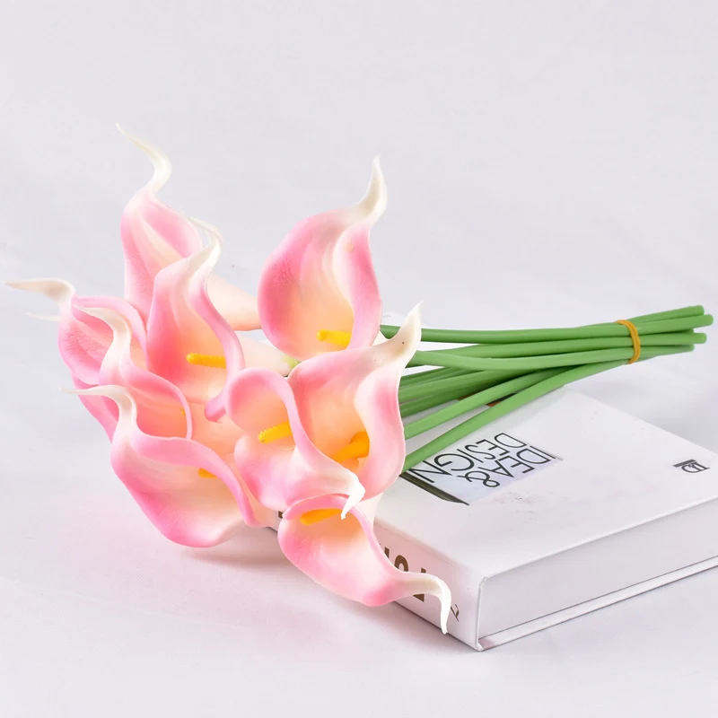 Dekorative Realistische Calla-Lilienstiele