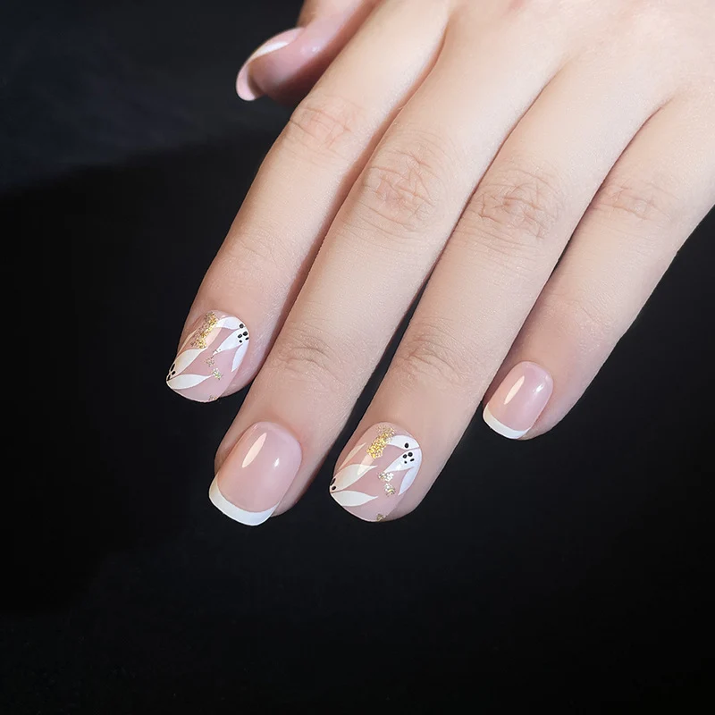 Elegante französische Tip dekorative Nagelkunst