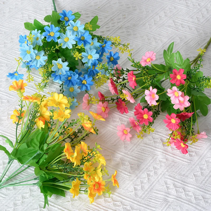 Dekorativer Blumenstrauß