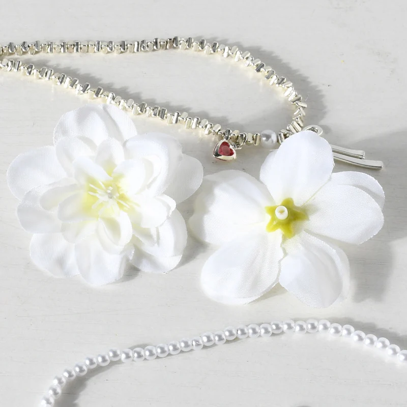 Elegante florale Haarklammern