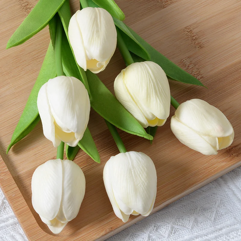 Realistischer Künstlicher Tulpenstrauß
