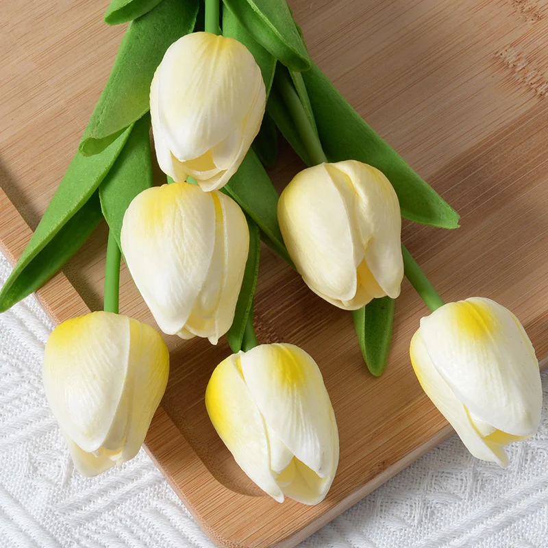Realistischer Künstlicher Tulpenstrauß