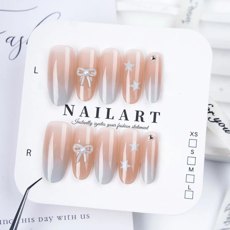 Dekorativer Stiletto Press-On Nagelset