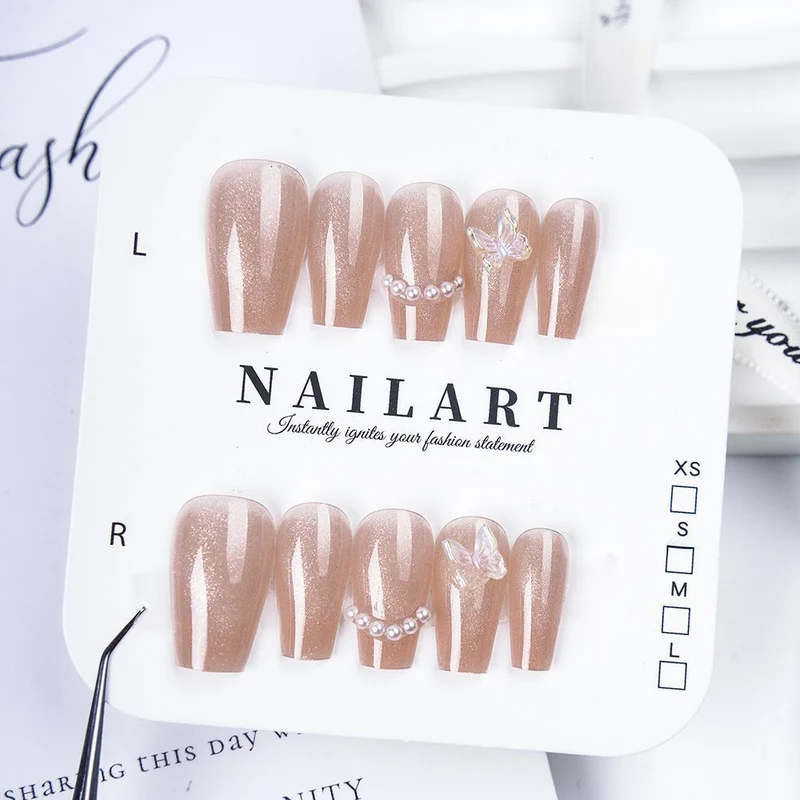 Dekorativer Stiletto Press-On Nagelset