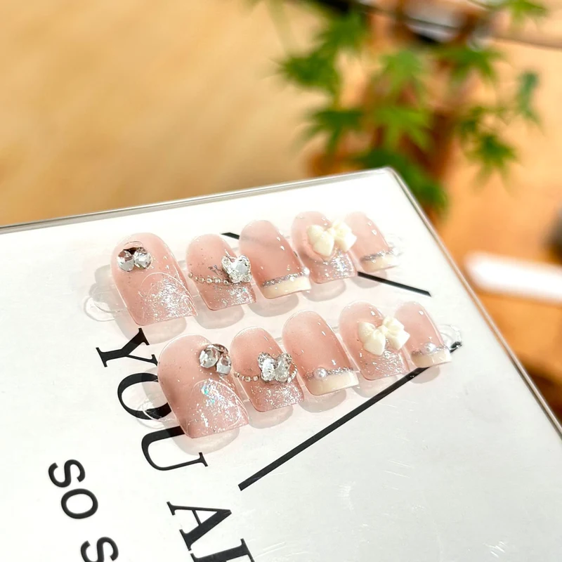 Handgefertigtes Nagelkunstset