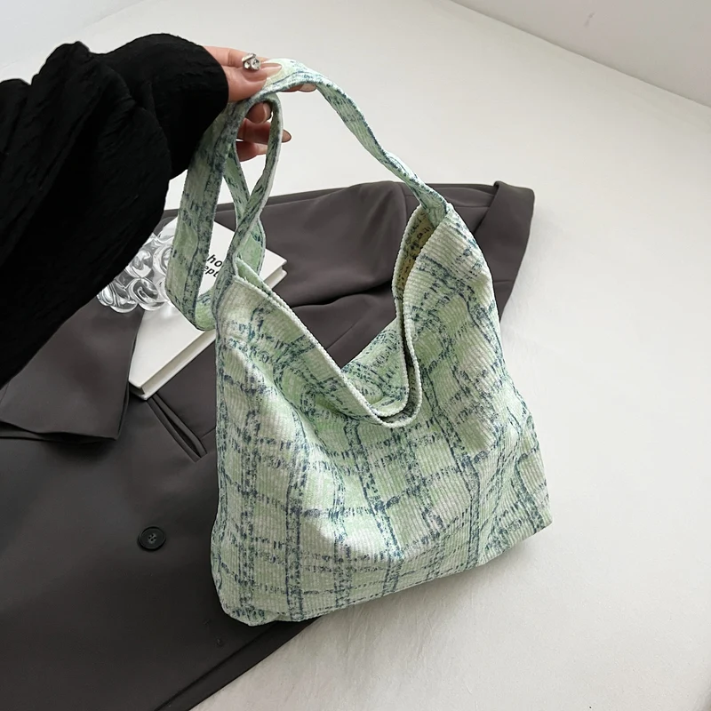 Texturierte Stoff Hobo-Handtasche