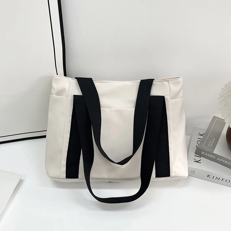 Strukturierte Everyday Tote Bag