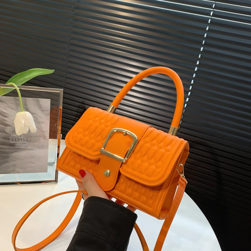 Gesteppt Strukturierte Handtasche