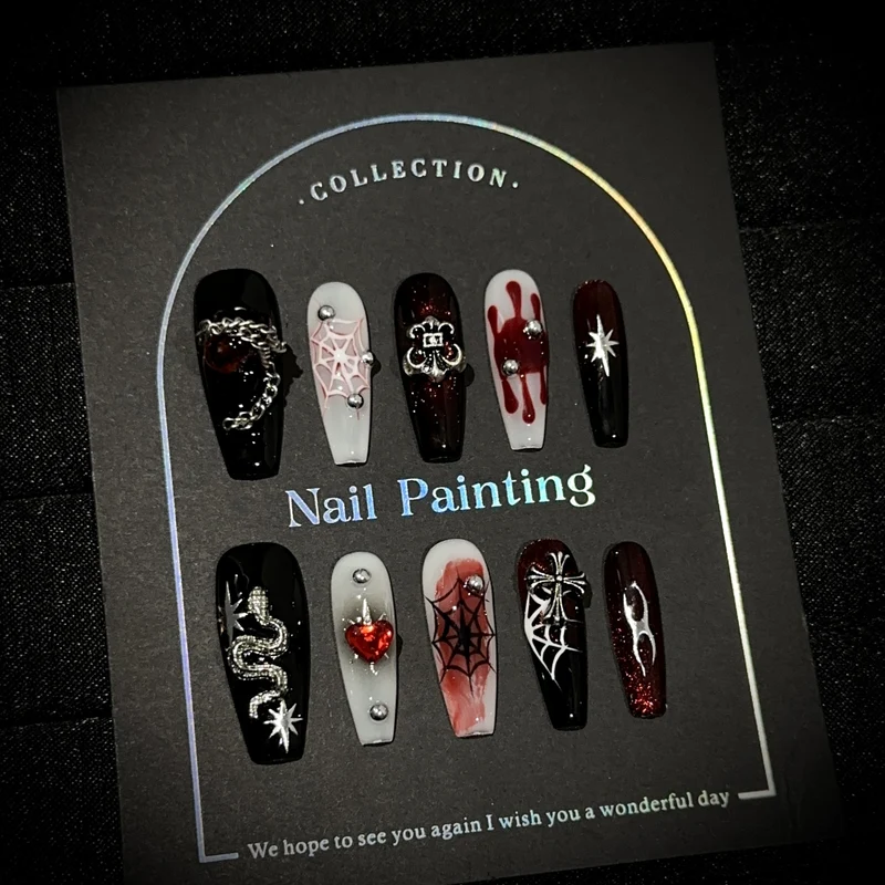 Gothic-inspirierte Press-On Nagelkunst Set mit 3D-Verzierungen