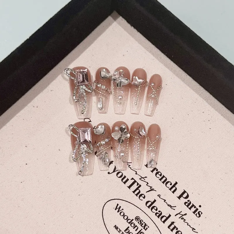 Glamouröse mit Strass verzierte Press-On Nagelkunst Kit